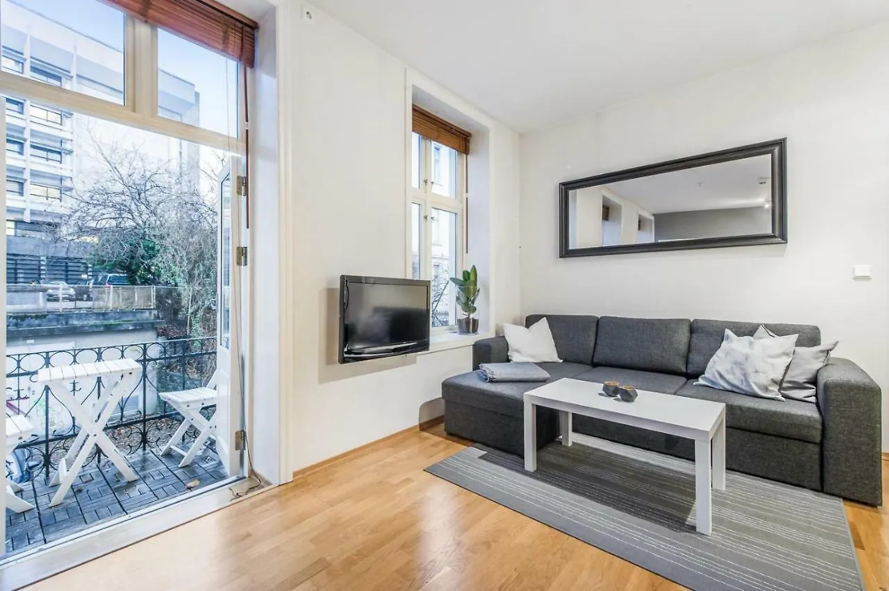 Modern Apartment In City Centre Μπέργκεν